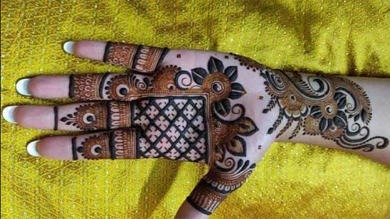 New Back Hand Mehndi Design