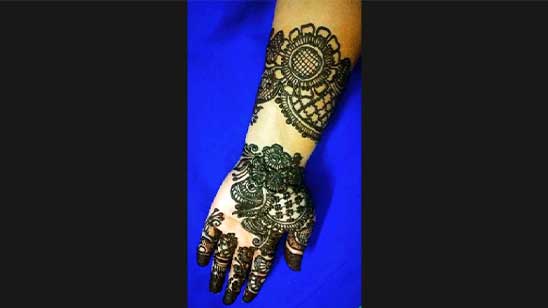 Simple Arabic Mehndi Designs for Front Hands for Beginners
