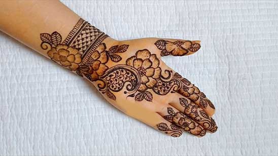 Front Mehndi Design Easy and Beautiful Images