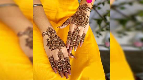 Mehandi Design 2022 Simple and Easy Back Hand