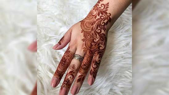 Mehndi Design 2022 New Style Simple and Easy Front Hand
