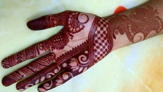 Mehndi Designs for Front Hands Simple and Easy for Beginners