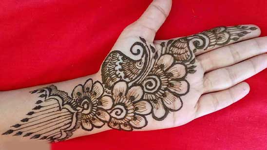 Simple Mehandi for Front Hand