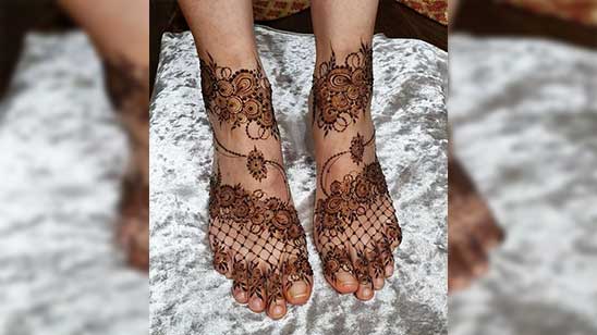 Arabic Modern Leg Mehandi Design