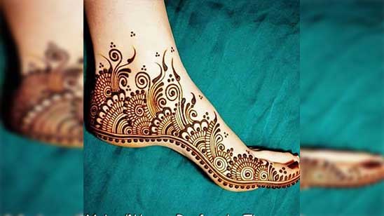 Cute Simple Easy Foot Mehndi Design