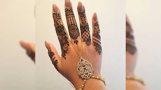 Finger Mehndi Design