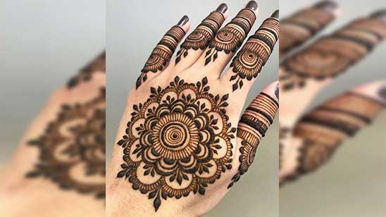 Khafif Mehndi Design Front Hand
