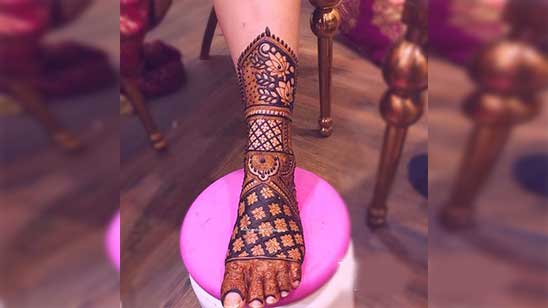 Leg Bridal Mehndi Design