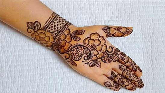 Simple Bail Mehndi Designs for Front Hand