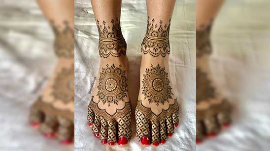 Simple Dulhan Mehndi Designs for Hands and Legs