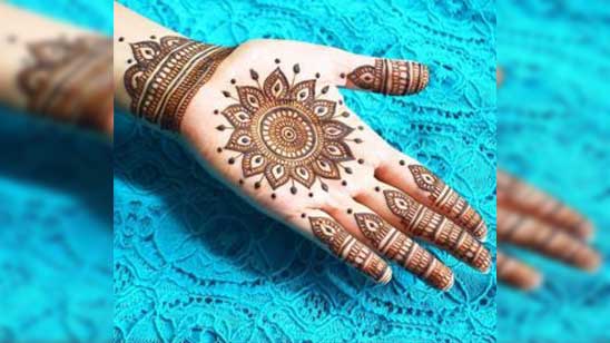 Circle Flower Mehndi Designs for Front Hand