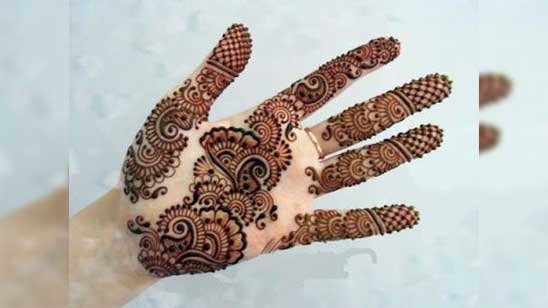 Easy and Simple Bail Mehndi Design