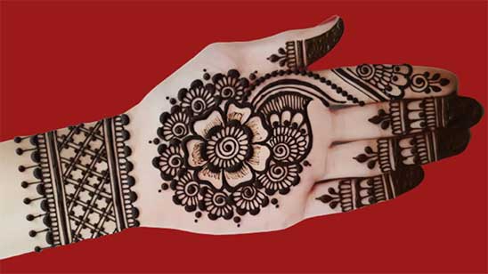 Simple Mehndi Designs for Palm Only