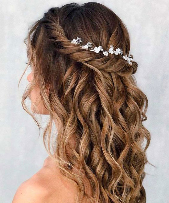 Best Hairstyle for Long Foreheaf Girls