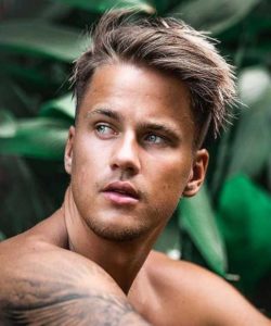 50+ Medium Length Hairstyles Men (2026) Photos - TailoringinHindi