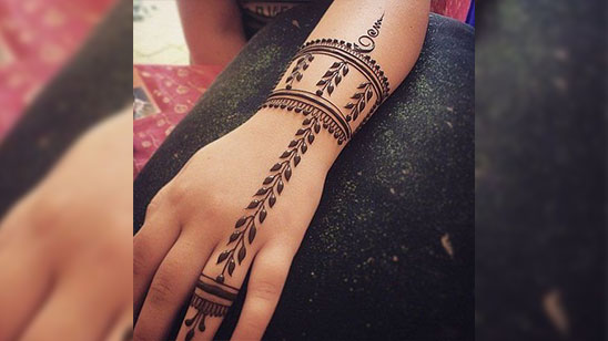 Back Hand Mehndi Design Arabic