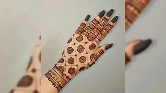 Mehndi Design Easy and Beautiful Back Hand