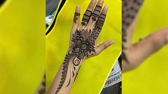 Simple and Easy Mehndi Design