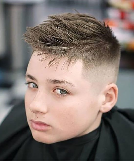 Best 2023 Hairstyle for College Boys