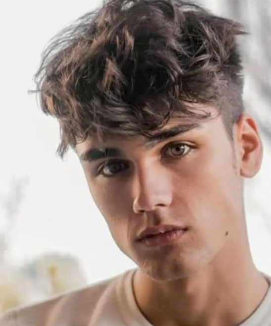 Best Haircut for Curly Hair Girl