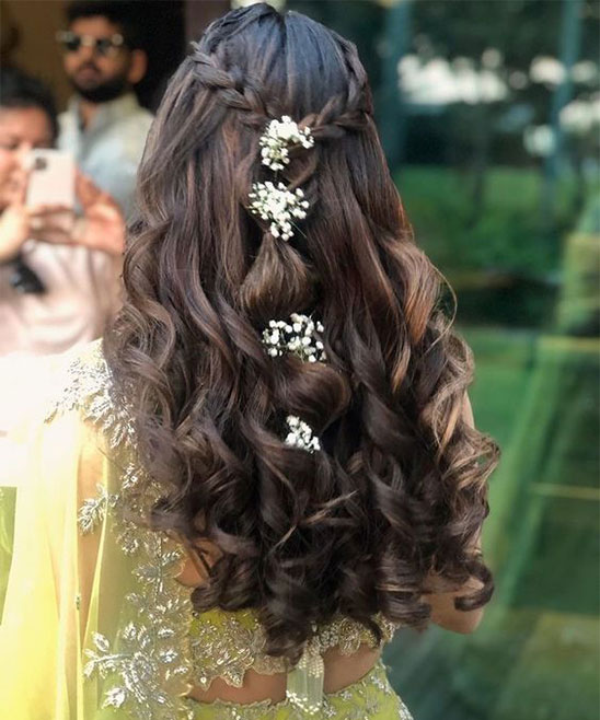 Hairstyles for Girls in Open Hair in Saree