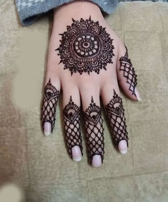Cute Mehndi Designs for Fingers