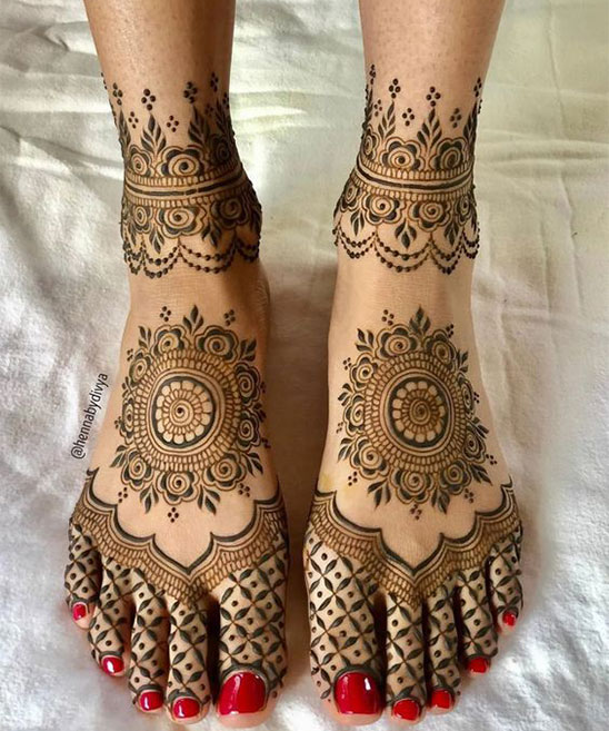 Mehendi Design for Under Feet