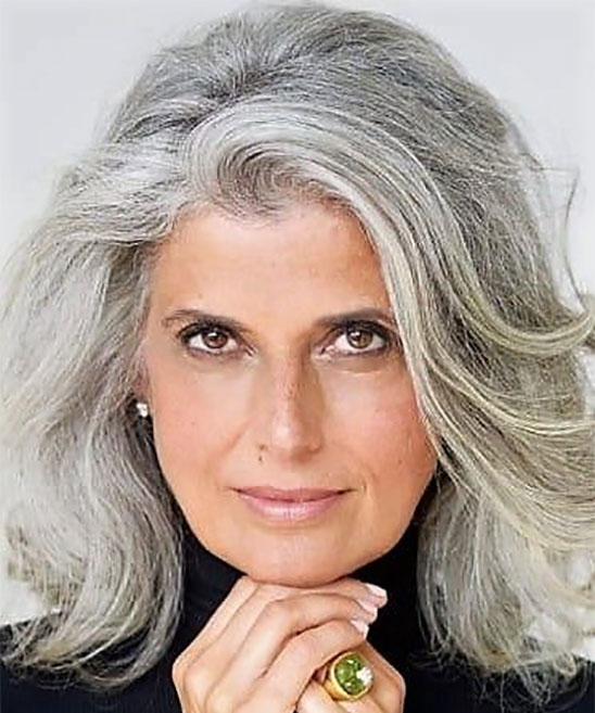 Best Hair Styles for Woman Over 60 With Thin Hair