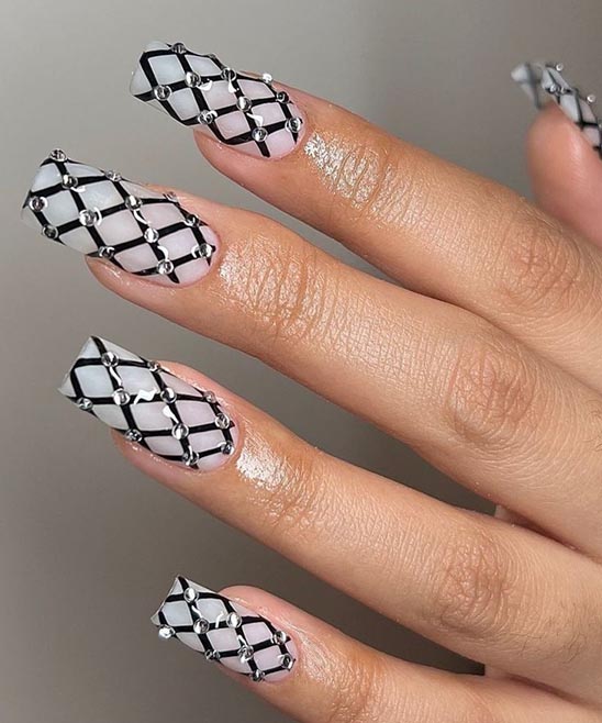 BLACK AND WHITE SIMPLE NAIL DESIGNS