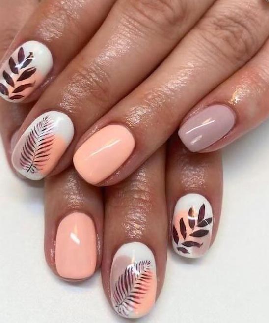 BLACK NAIL DESIGN SIMPLE LINES