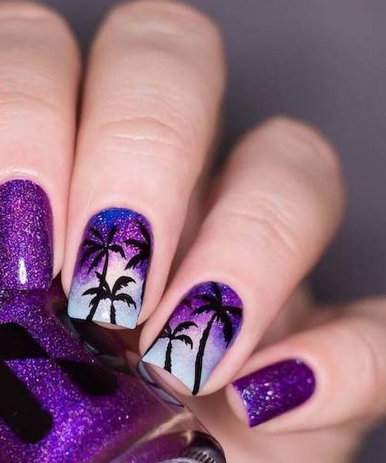 BLACK NAILS WITH SIMPLE DESIGN THAT GOES WITH RER