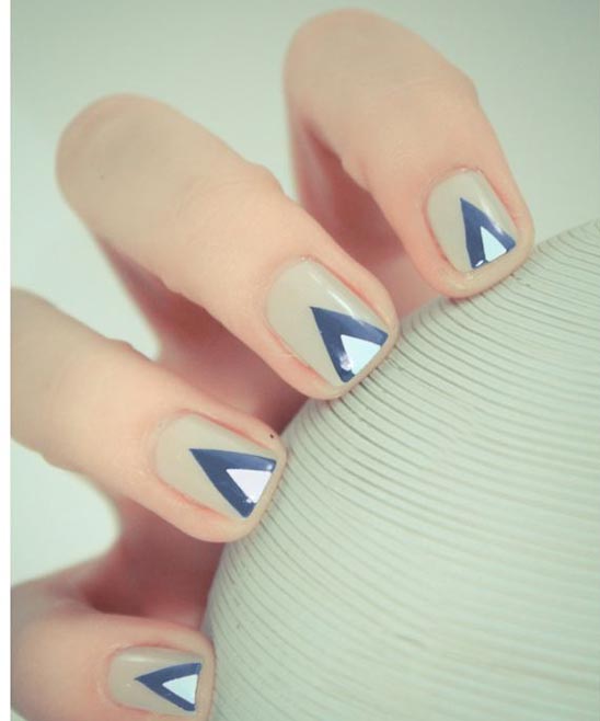 CHRISTMAS NAIL DESIGNS SIMPLE