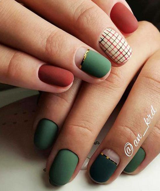 CHRISTMAS NAILS SIMPLE