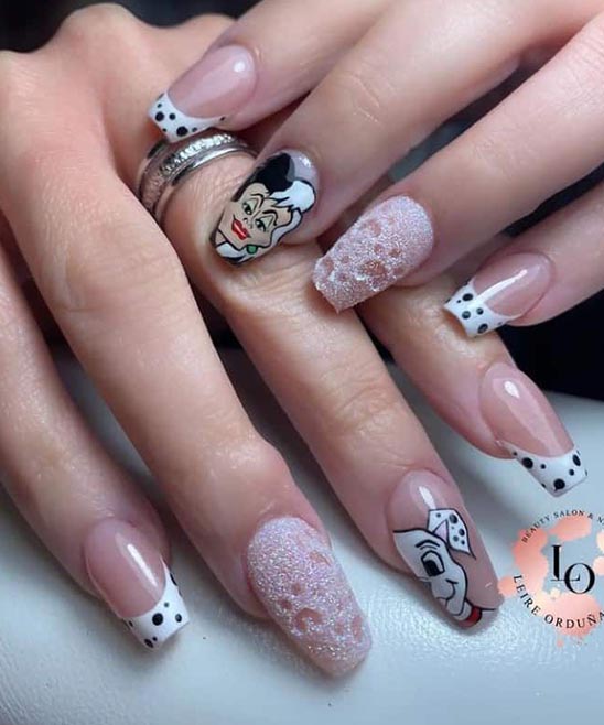 SHORT SIMPLE DISNEY NAILS