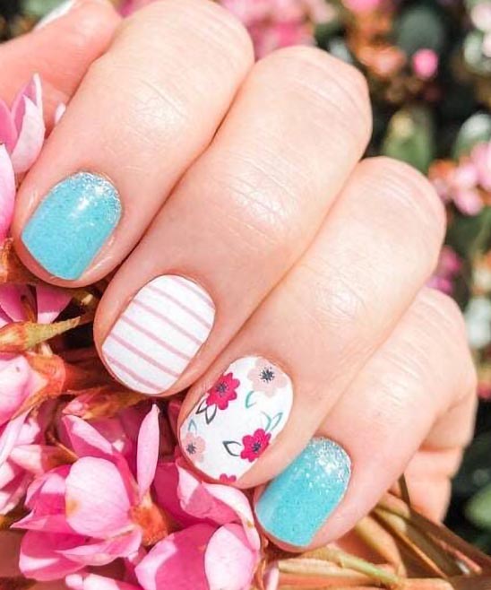 SHORT SUMMER NAILS 2023