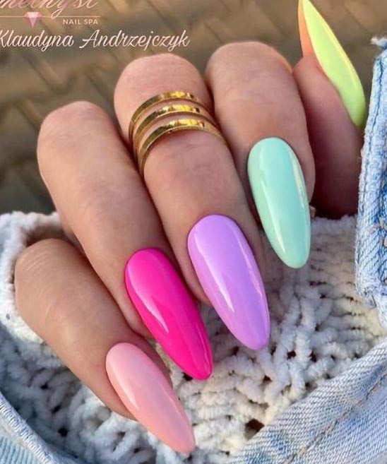 SIMPLE ALMOND NAIL DESIGNS