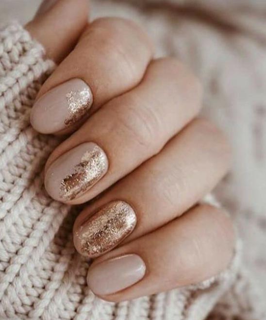 SIMPLE BLACK AND RED NAIL DESIGNS