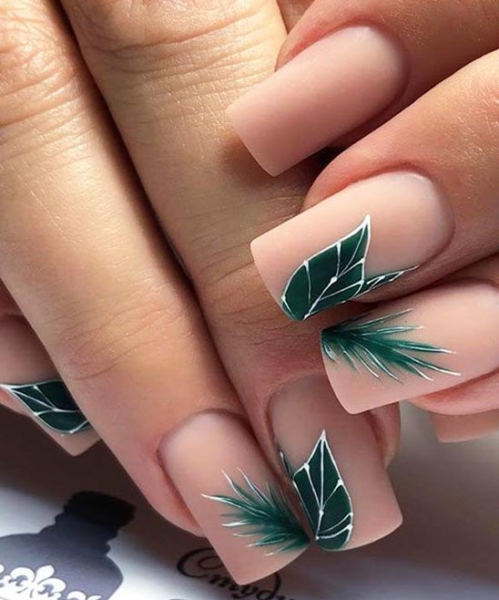 SIMPLE CHRISTMAS NAIL ART FOR SHORT NAILS