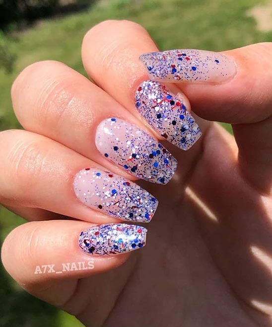 SIMPLE CHRISTMAS NAIL DESIGNS