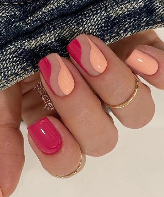 SIMPLE CHRISTMAS NAIL DESIGNS FOR SHORT NAILS