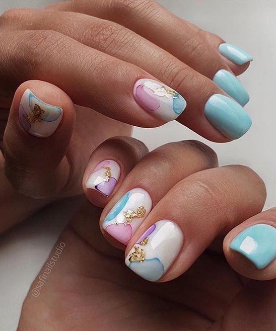 SIMPLE CHRISTMAS NAIL INSPO