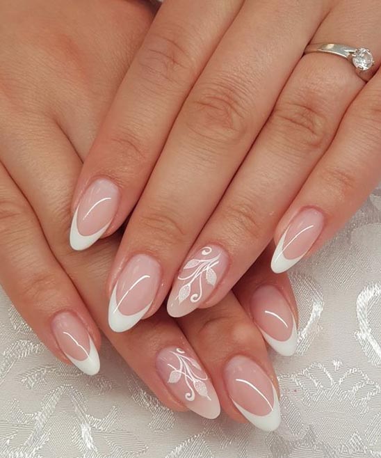 SIMPLE CHRISTMAS TOE NAIL DESIGNS