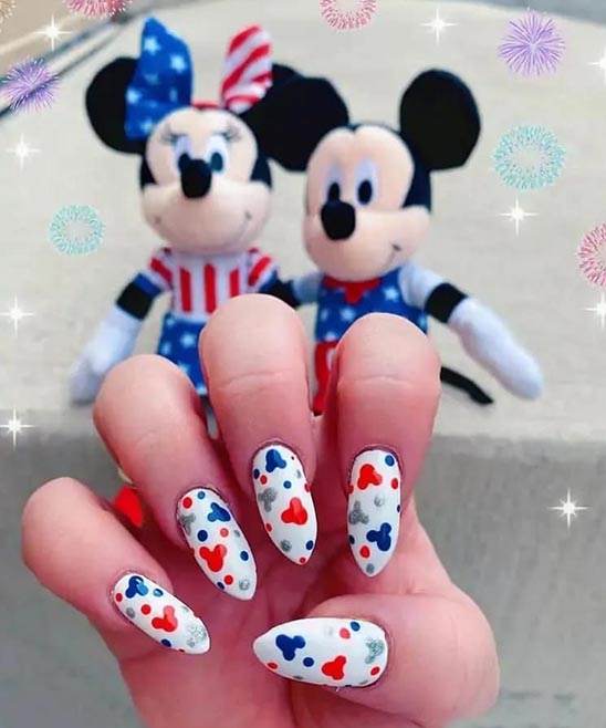 SIMPLE DISNEY CHRISTMAS NAILS