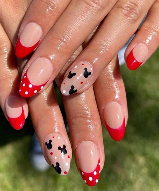 SIMPLE DISNEY THEMED NAILS