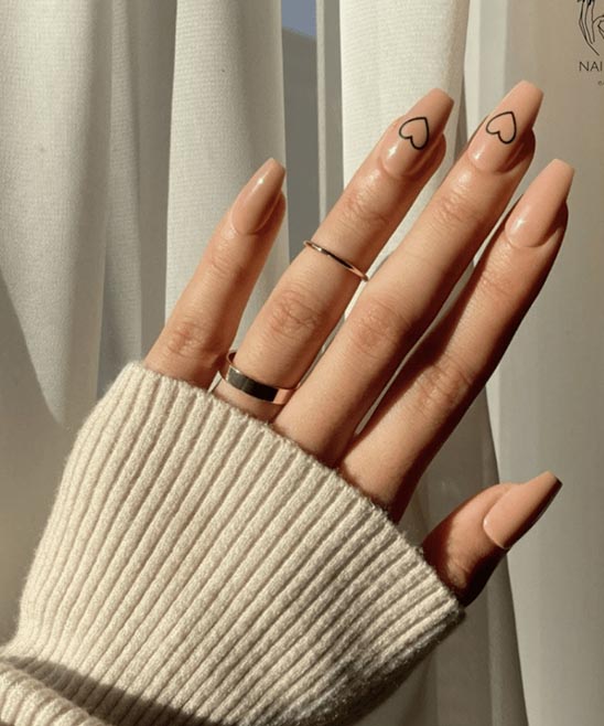 SIMPLE EVIL EYE NAIL DESIGN