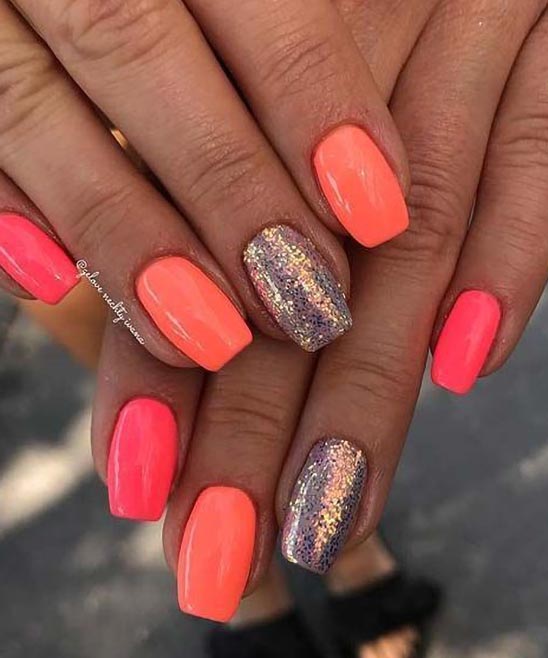 50+ Simple Holiday Nails (2024) Designs TailoringinHindi