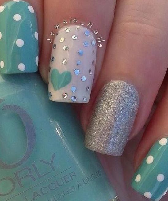 SIMPLE MARCH NAIL DESIGNS