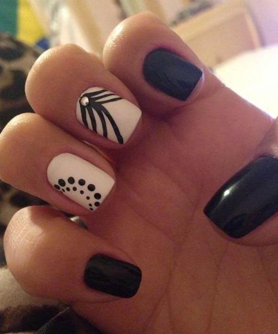 SIMPLE NAIL ART BLACK AND WHITE DESIGN