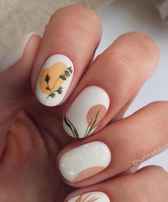 SIMPLE NAIL DESIGN FLOWER