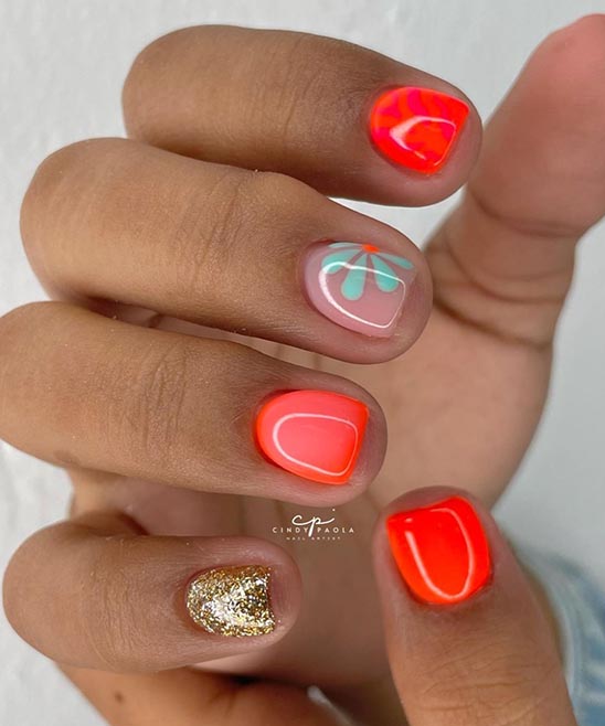 SIMPLE SHORT ACRYLIC NAIL DESIGNS